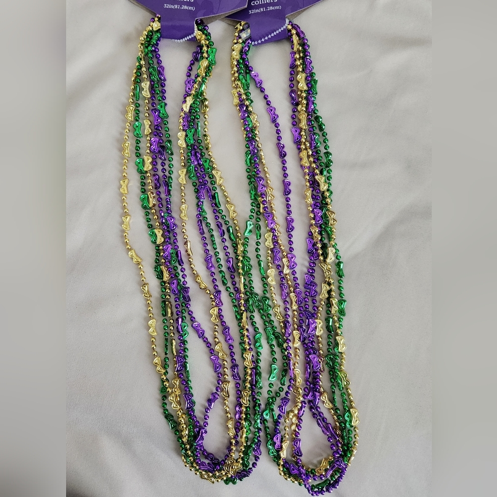 12pc necklaces, colliers mardi gras